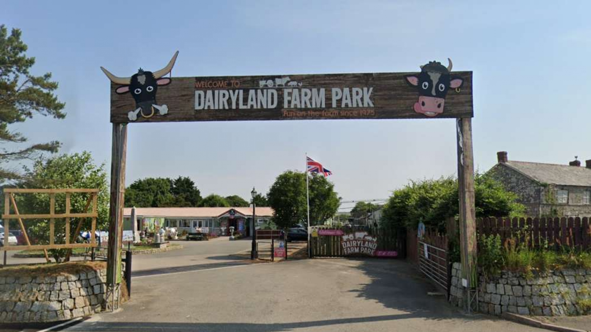 Dairyland Visitor Attraction C...